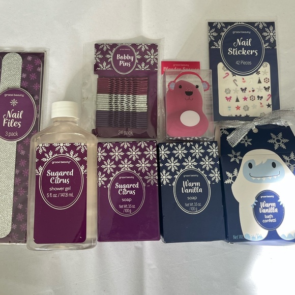 a Bundle of Groovi Beauty holiday gift gift set Sugared Citrus - Picture 5 of 5